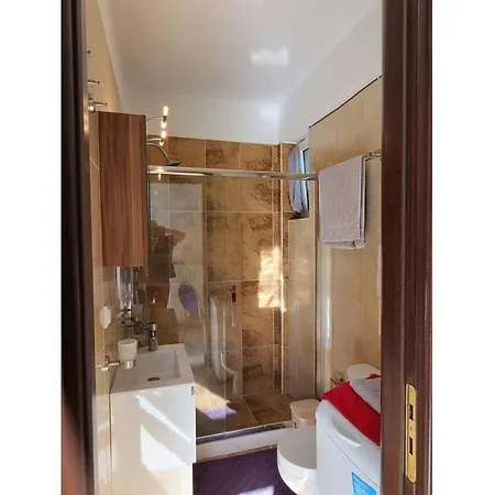 Guranya 1 Holiday home