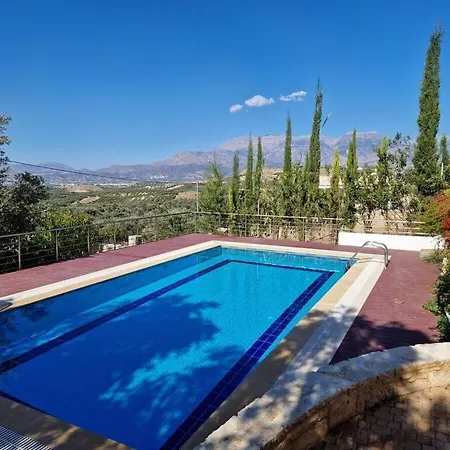 Holiday home Guranya 1